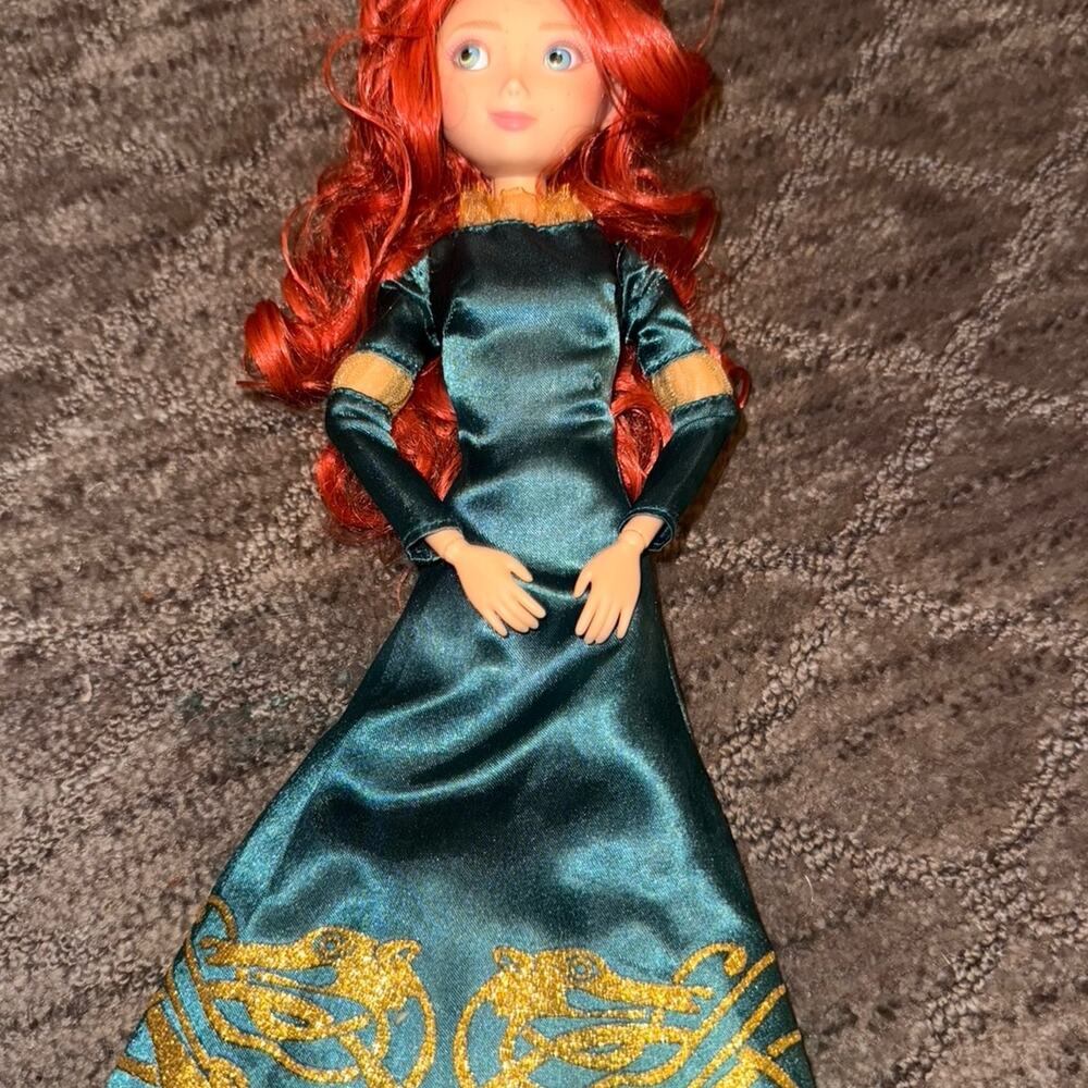 Disney Store Official Princess Merida, Classic 11” Doll from Brave